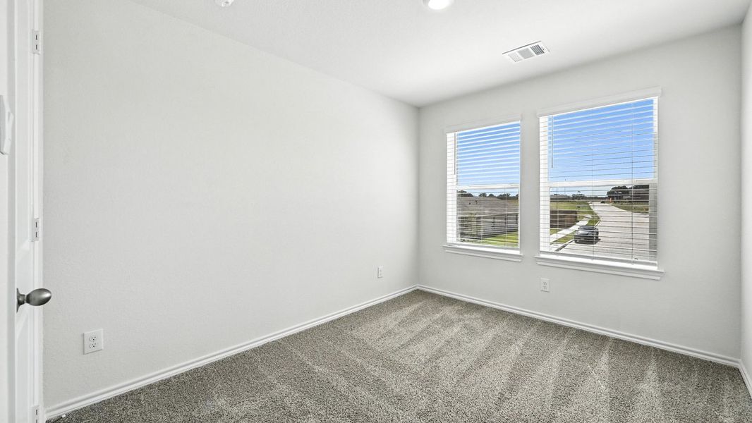 Spacious, unfurnished interior of a new home in Wildcat Ranch, Crandall (Image 20).