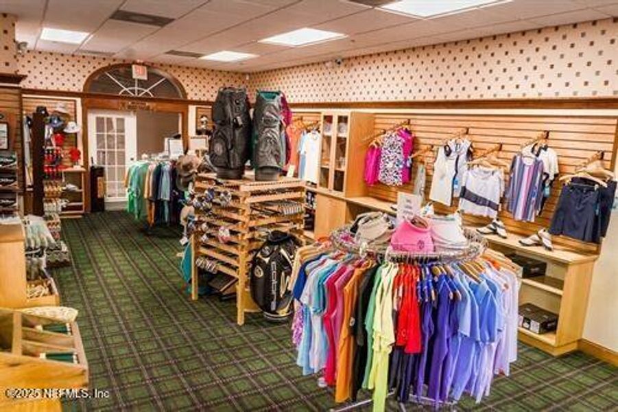 Furnished interior view inside a new home in Glen Lakes, Weeki Wachee (Image 24).