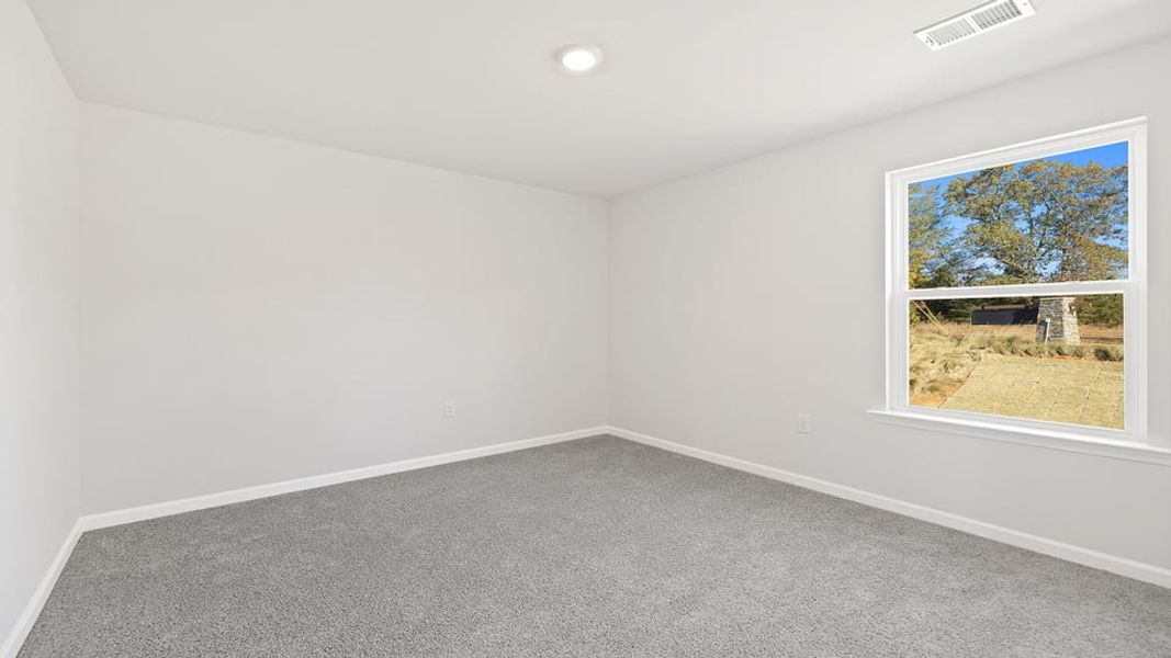 Spacious, unfurnished interior of a new home in Baxter Village, Boiling Springs (Image 23).