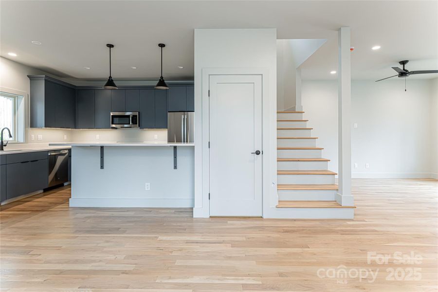 Photo of Similar Construction Photo of Similar Construction