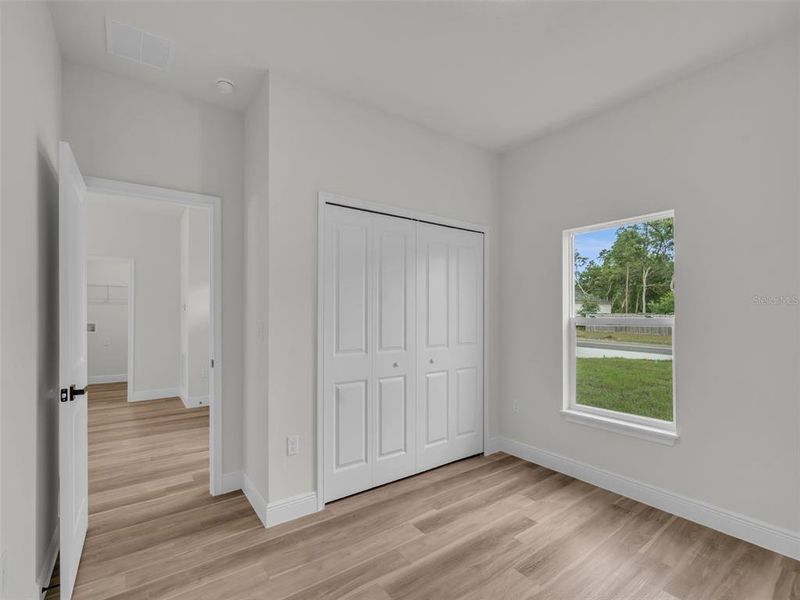 Spacious, unfurnished interior of a new home in , Ocala (Image 14).