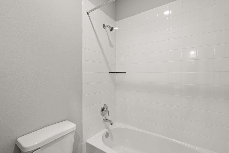 Note: Sample product photo. Actual exterior and interior selections may vary by homesite. Photo may be virtually staged