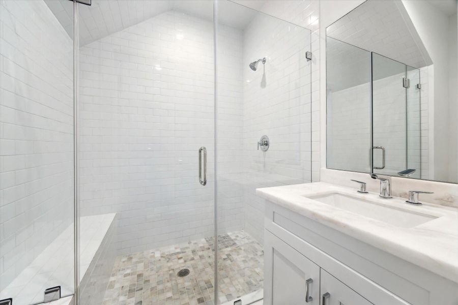 En-Suite Bathroom * HUGE Shower with Bench Seating. En-Suite Bathroom * HUGE Shower with Bench Seating.