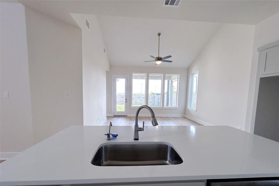 Furnished interior view inside a new home in Cross Creek Ranch 45′, Fulshear (Image 32).