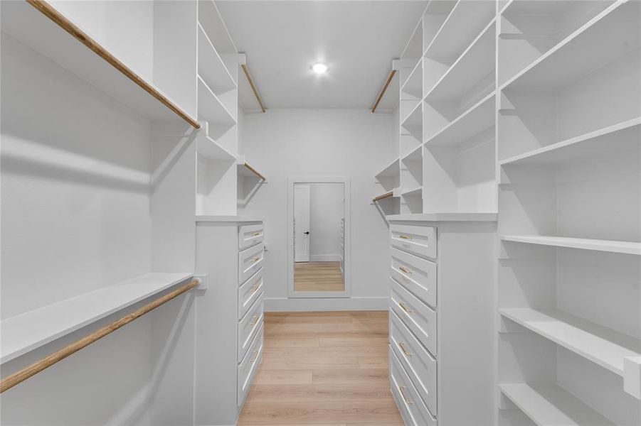 Image 38 of a home in .