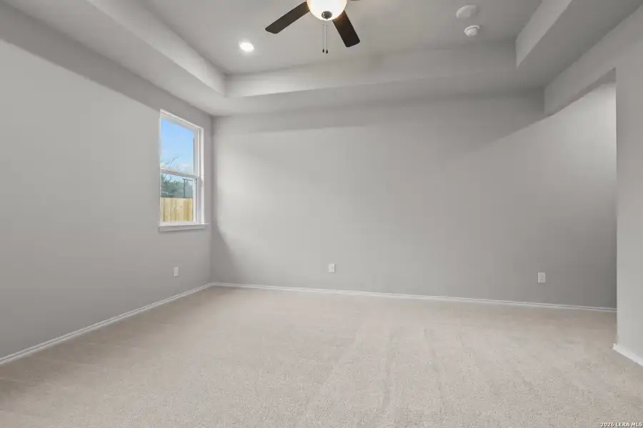 Spacious, unfurnished interior of a new home in Hannah Heights, Seguin (Image 19).