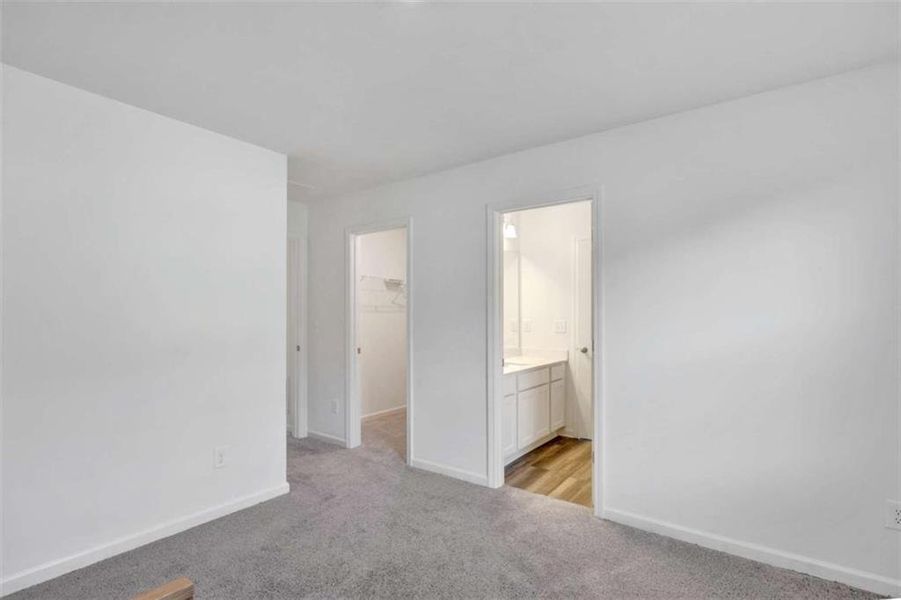 Spacious, unfurnished interior of a new home in , Covington (Image 27).