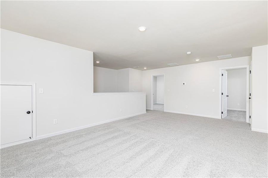 Spacious, unfurnished interior of a new home in Lake Preserve at Jackson Trail, Jefferson (Image 23). Spacious, unfurnished interior of a new home in Lake Preserve at Jackson Trail, Jefferson (Image 23).