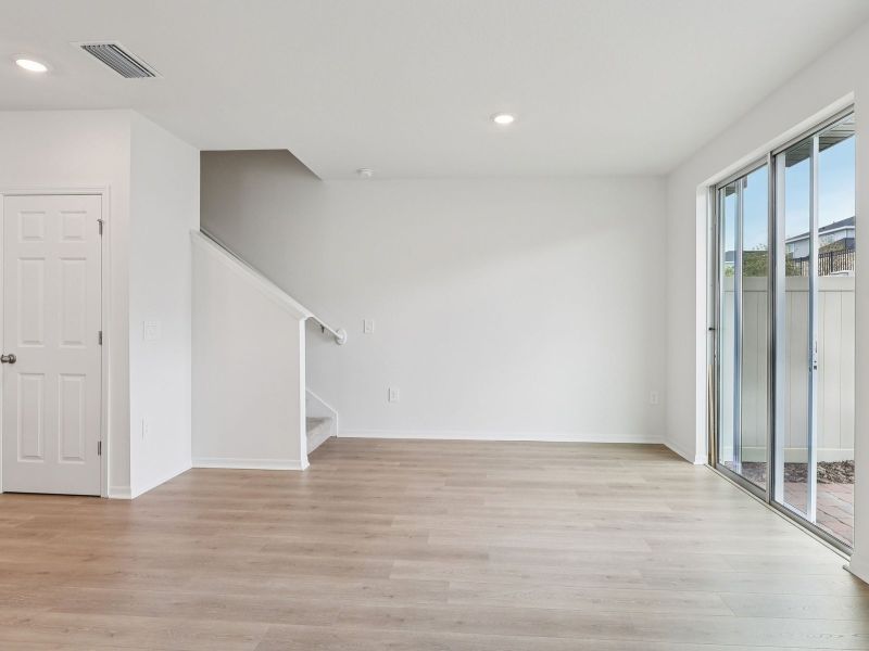 Spacious, unfurnished interior of a new home in Cagan Crossings West, Clermont (Image 9). Spacious, unfurnished interior of a new home in Cagan Crossings West, Clermont (Image 9).