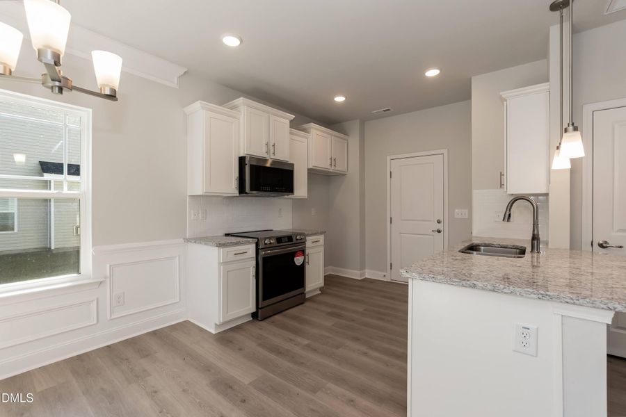 Kitchen 02