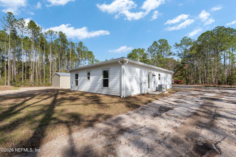Exterior details and patio area of a home in , Hastings (Image 20).