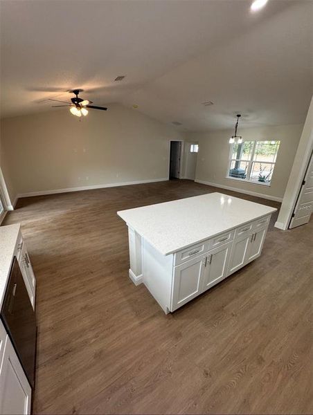 Spacious, unfurnished interior of a new home in , Citrus Springs (Image 17).