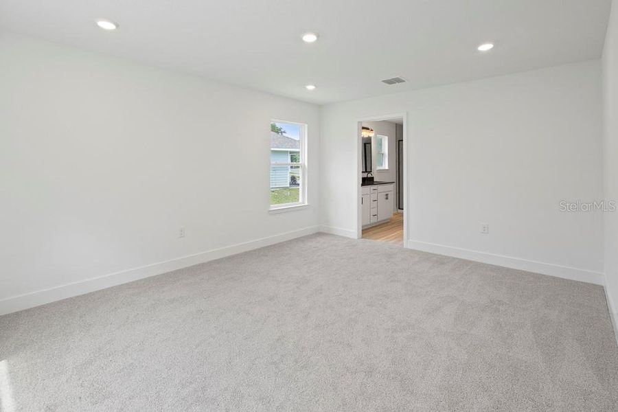 Spacious, unfurnished interior of a new home in The Preserve at Laurel Lake, Lake City (Image 21).