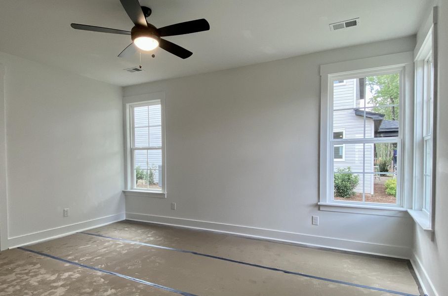 Spacious, unfurnished interior of a new home in , North Charleston (Image 33).