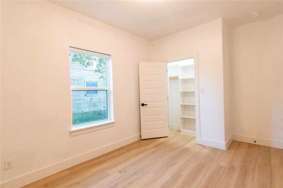 Spacious, unfurnished interior of a new home in , Mabank (Image 8). Spacious, unfurnished interior of a new home in , Mabank (Image 8).