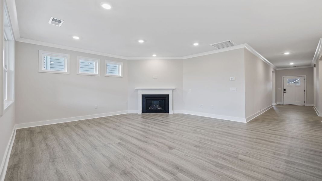 Spacious, unfurnished interior of a new home in Adams Glen, Mauldin (Image 19).