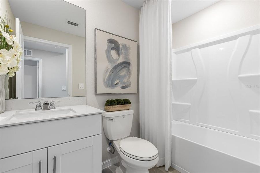 Furnished interior view inside a new home in Lennar at Turnleaf, Punta Gorda (Image 10).