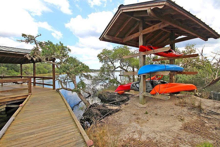 Community amenities in , Ravenel (Image 31).