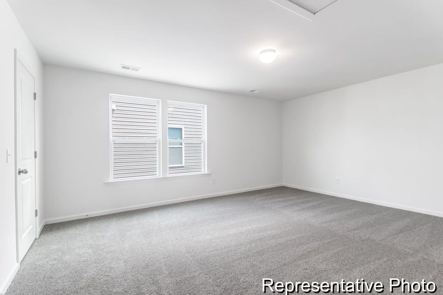 Spacious, unfurnished interior of a new home in Nathans Ridge, Lillington (Image 20).