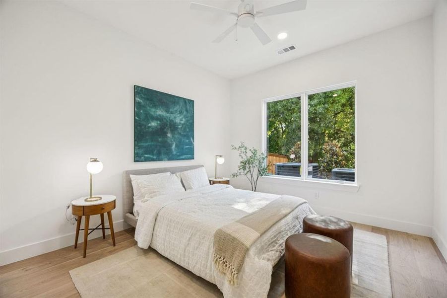 Furnished interior view inside a new home in , Dallas (Image 8).