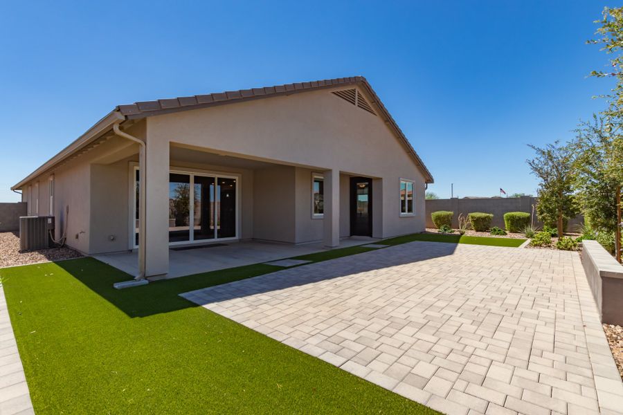 Representative exterior details of a home built from the Plan 4413 by Scott Communities in The Views at Rancho Cabrillo, Peoria (Image 3).