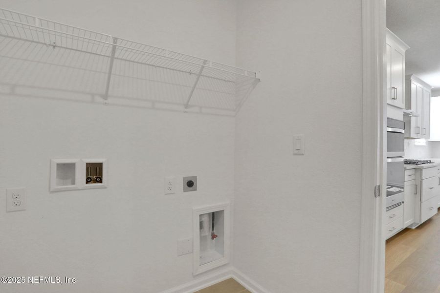 Spacious, unfurnished interior of a new home in Silver Landing at SilverLeaf, St. Augustine (Image 19).