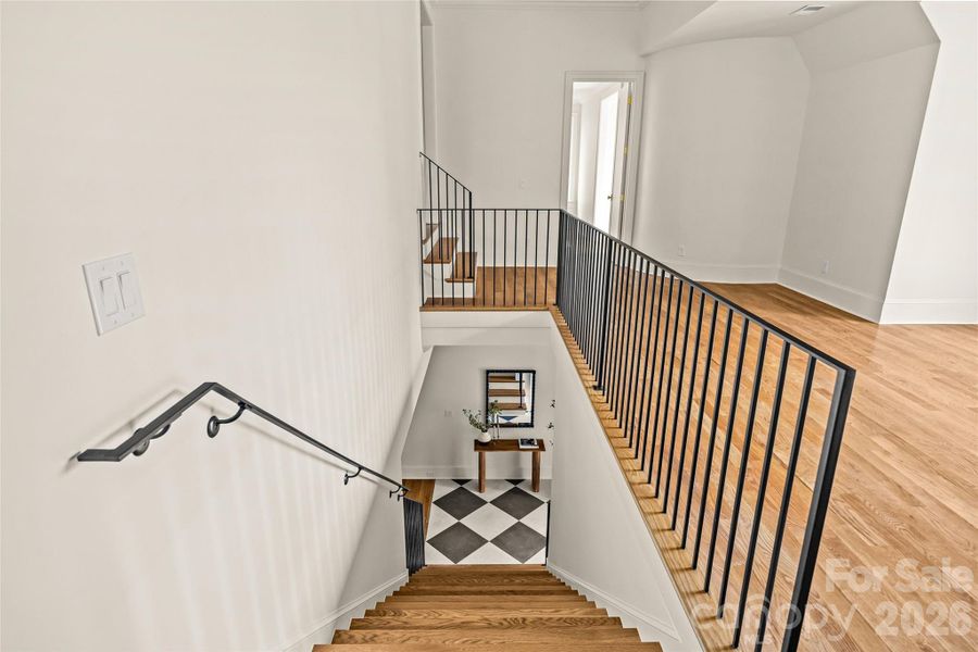 Image 47 of a home in .