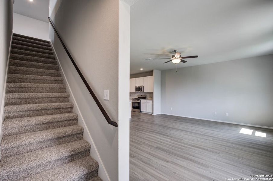 Spacious, unfurnished interior of a new home in Horizon Pointe, Converse (Image 31).