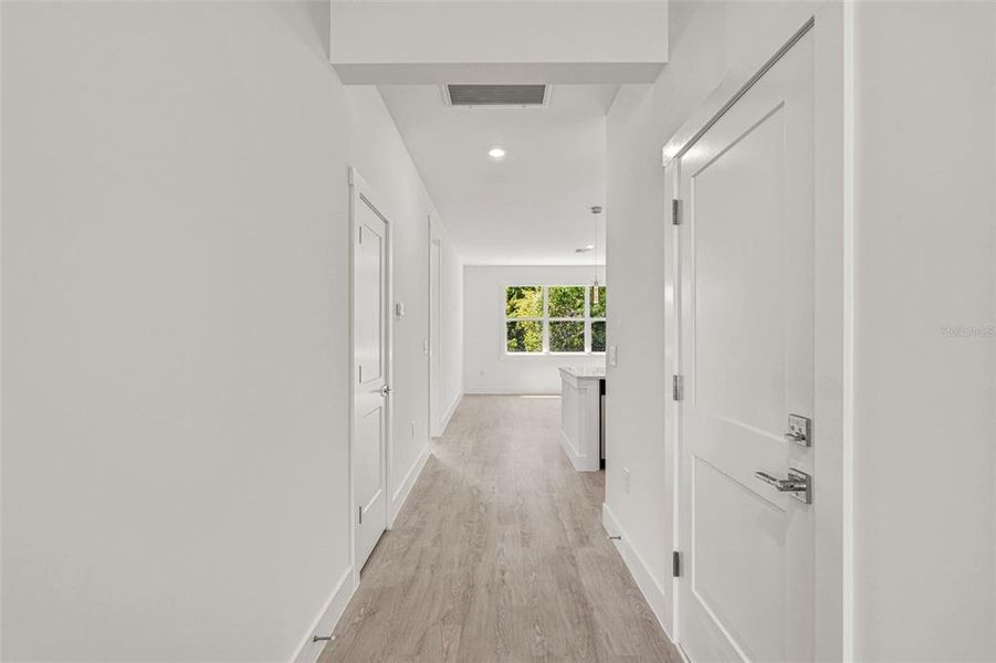 Spacious, unfurnished interior of a new home in , Punta Gorda (Image 29).