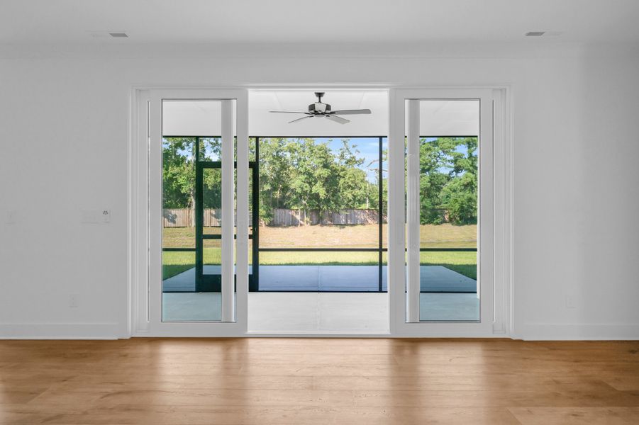 Representative unfurnished interior of a home built from the The Bradley by RobuckHomes in Windwater, Hampstead (Image 25).