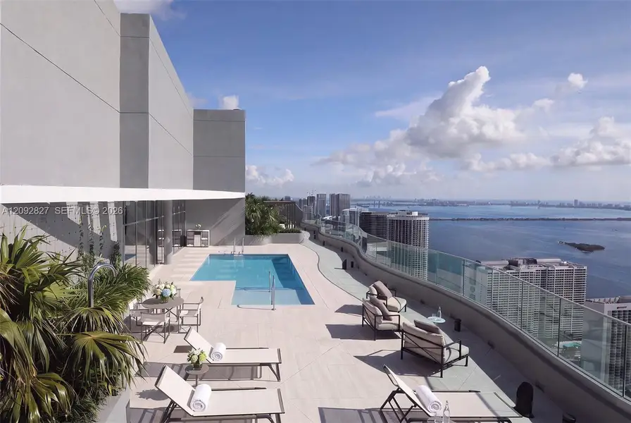 Condo located in Miami, FL showcasing its design and architecture (Image 3).