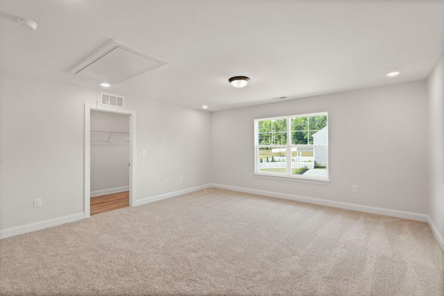 Spacious, unfurnished interior of a new home in Hayes Village, Greensboro (Image 21).