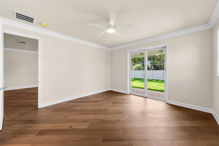 Spacious, unfurnished interior of a new home in , Tarpon Springs (Image 34). Spacious, unfurnished interior of a new home in , Tarpon Springs (Image 34).