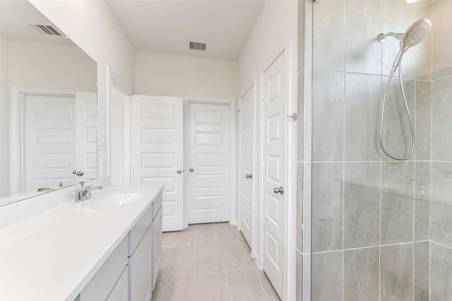 Furnished interior view inside a new home in , Houston (Image 8). Furnished interior view inside a new home in , Houston (Image 8).