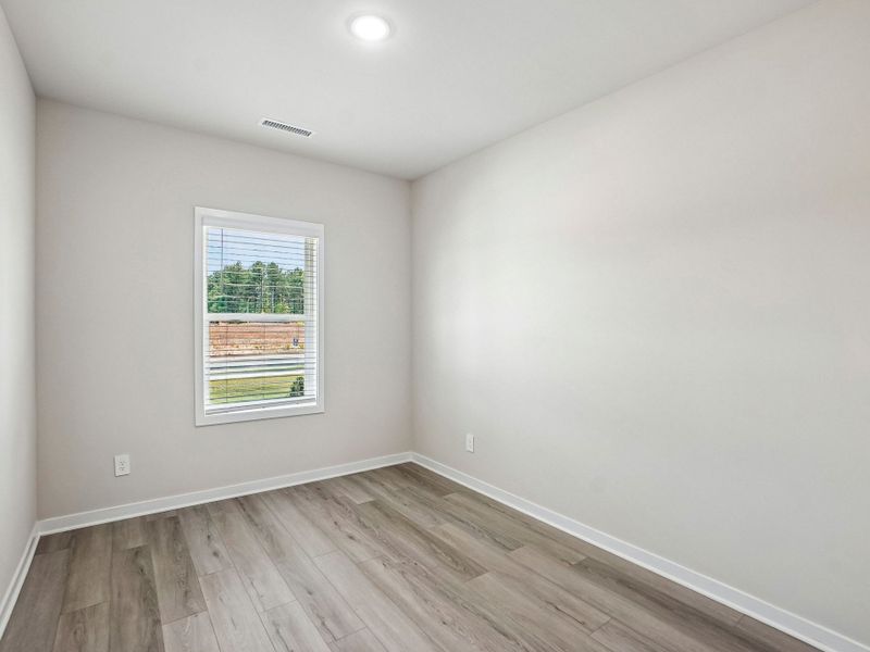Spacious, unfurnished interior of a new home in Watkins Glen, Raleigh (Image 13).