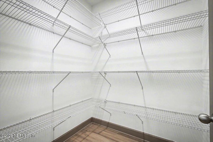 Spacious, unfurnished interior of a new home in , Jacksonville (Image 24).