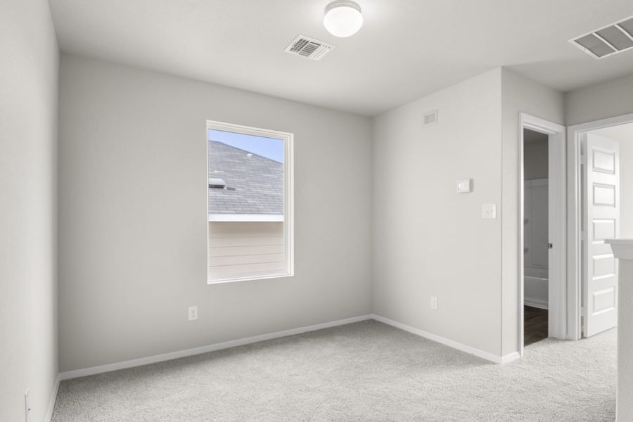 Representative unfurnished interior of a home built from the Azalea 1782 by Brohn Homes in Azalea, Pattison (Image 17).