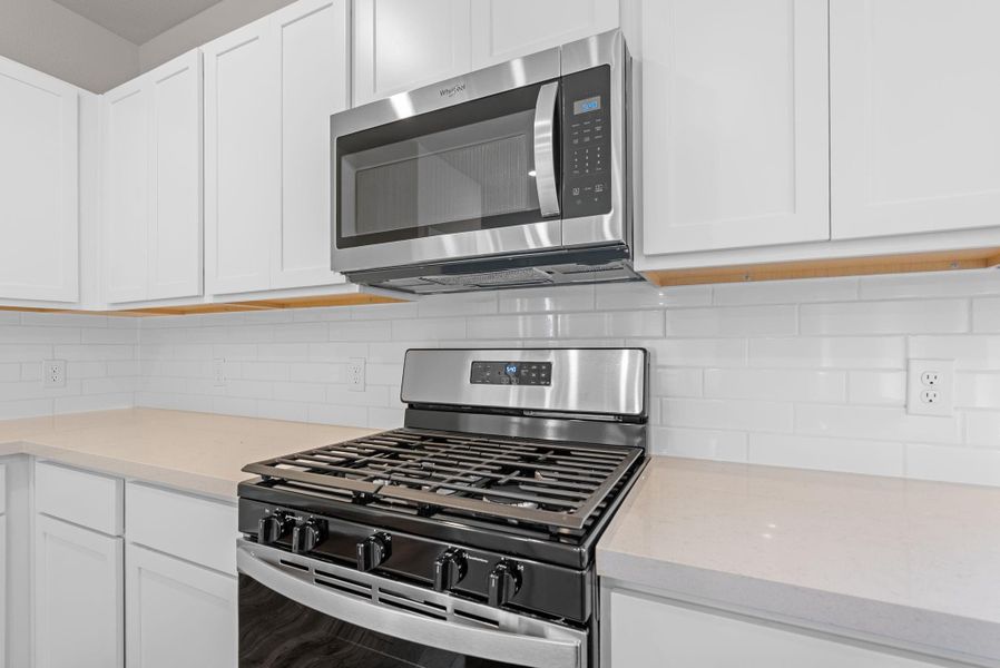 Furnished interior view inside a new home in Laurel Landing, Alvin (Image 11).