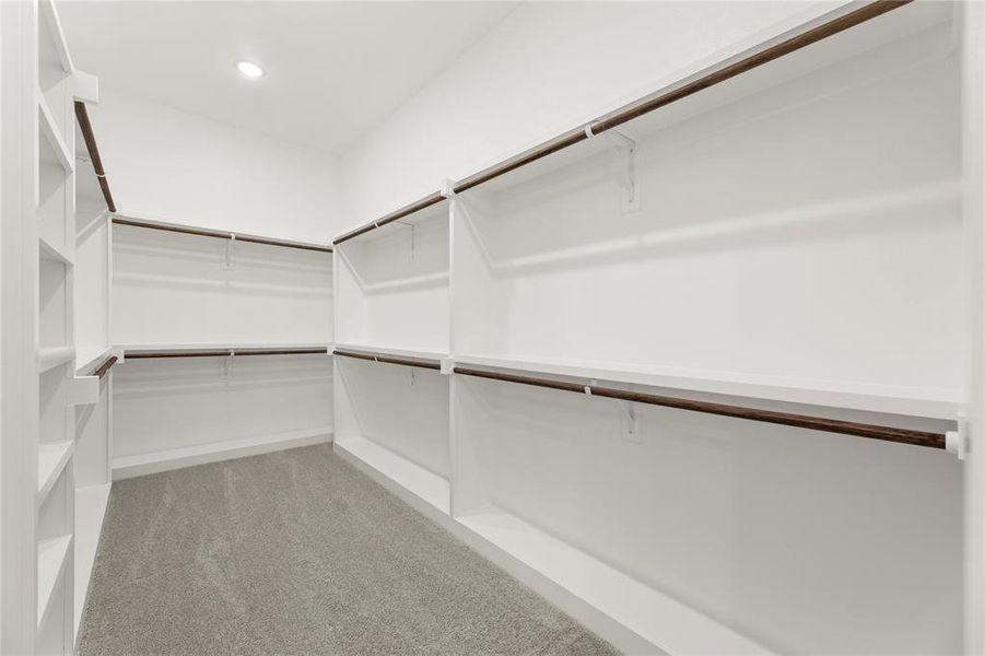 Image 29 of a home in The Highlands.