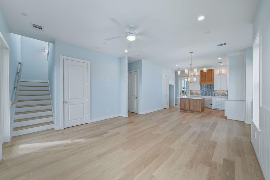 Spacious, unfurnished interior of a new home in , Galveston (Image 39).