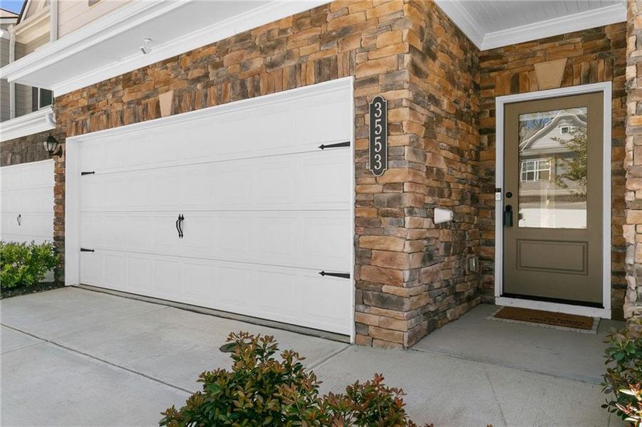 Exterior details and patio area of a home in , Powder Springs (Image 3).