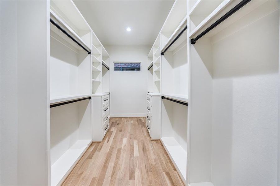 Spacious, unfurnished interior of a new home in , Dallas (Image 22). Spacious, unfurnished interior of a new home in , Dallas (Image 22).