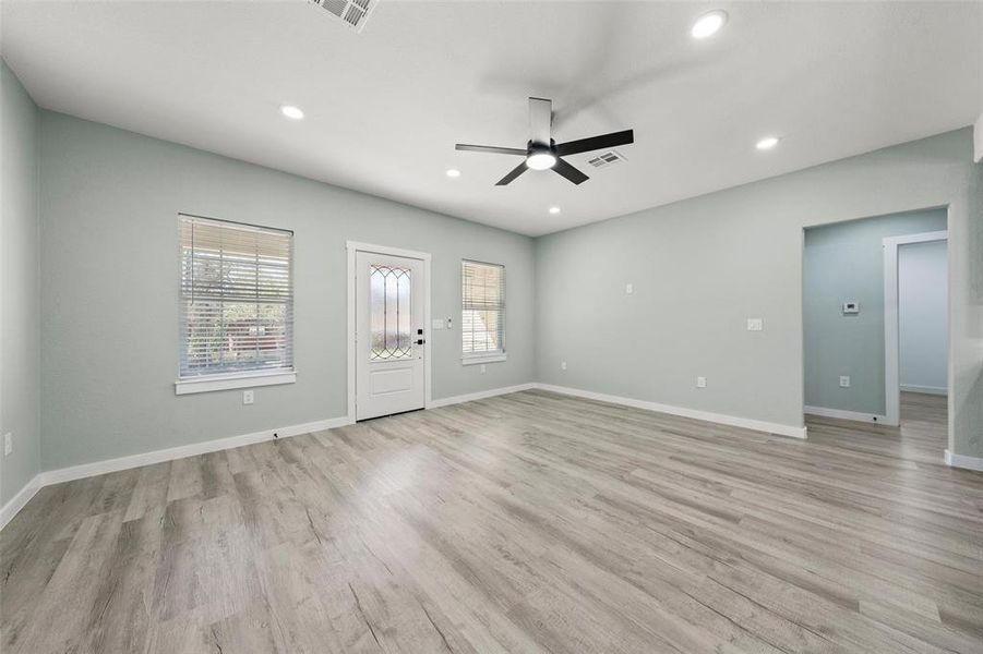 Spacious, unfurnished interior of a new home in , Waco (Image 11).