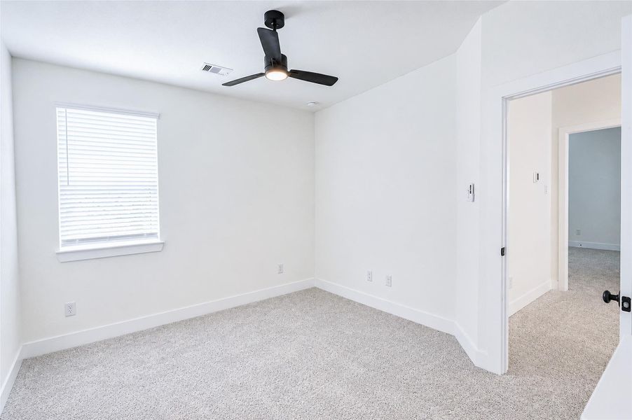 Spacious, unfurnished interior of a new home in , Katy (Image 29).