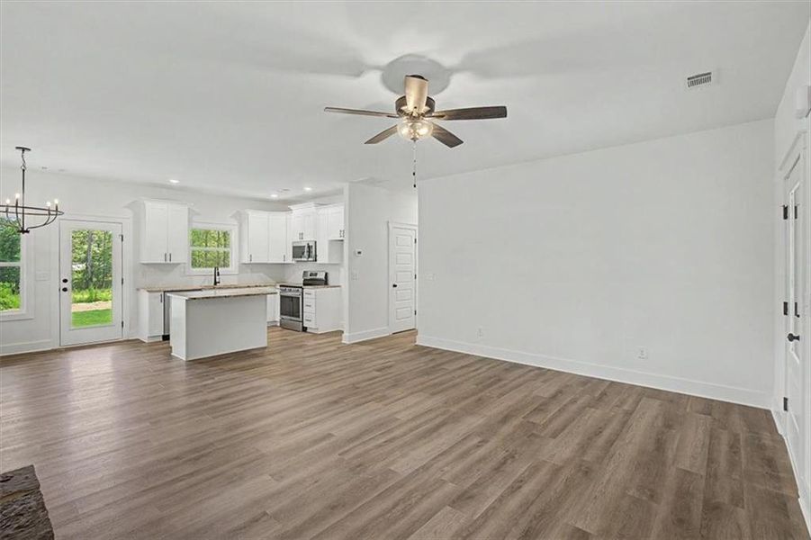 Spacious, unfurnished interior of a new home in , Dallas (Image 31). Spacious, unfurnished interior of a new home in , Dallas (Image 31).
