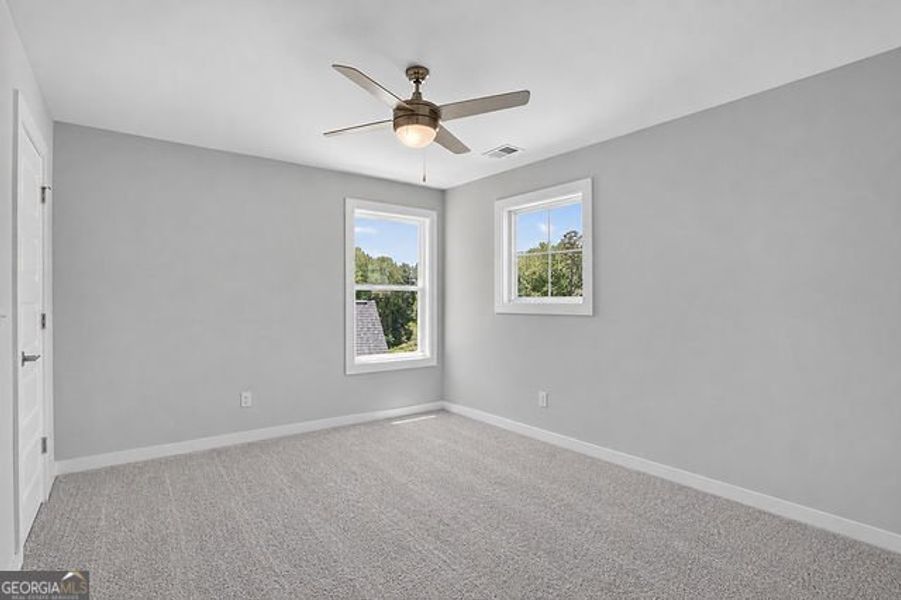 Spacious, unfurnished interior of a new home in The Manor at Gainesville Township, Gainesville (Image 25).