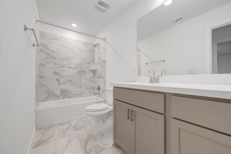Furnished interior view inside a new home in Barksdale, Leander (Image 11).