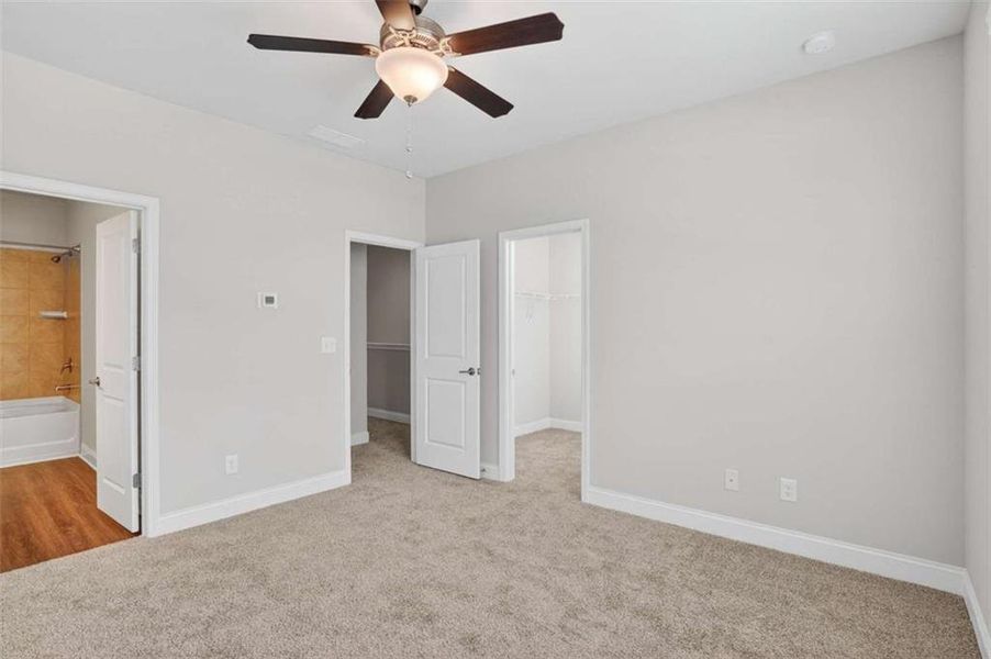 Spacious, unfurnished interior of a new home in Morning Creek Forest, South Fulton (Image 12).