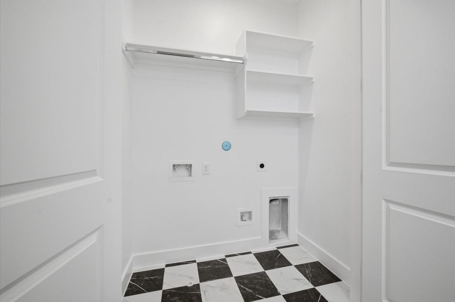 Spacious, unfurnished interior of a new home in , Houston (Image 24).