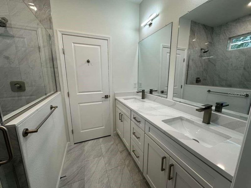 Furnished interior view inside a new home in , Apopka (Image 8).